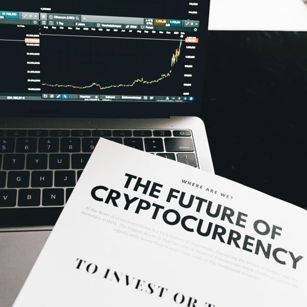 Många experter ser större och större potential för kryptovaluta i framtiden.